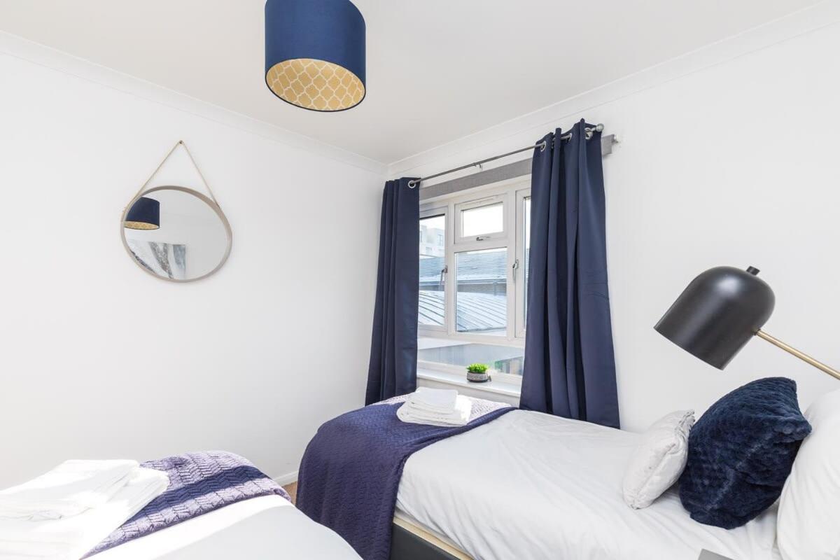 Vila 19A The Broadwalk - Cozy 1Br In The Heart Of Crawley Near Gatwick Airport Great For Contractors And Flight Crew Students Exteriér fotografie