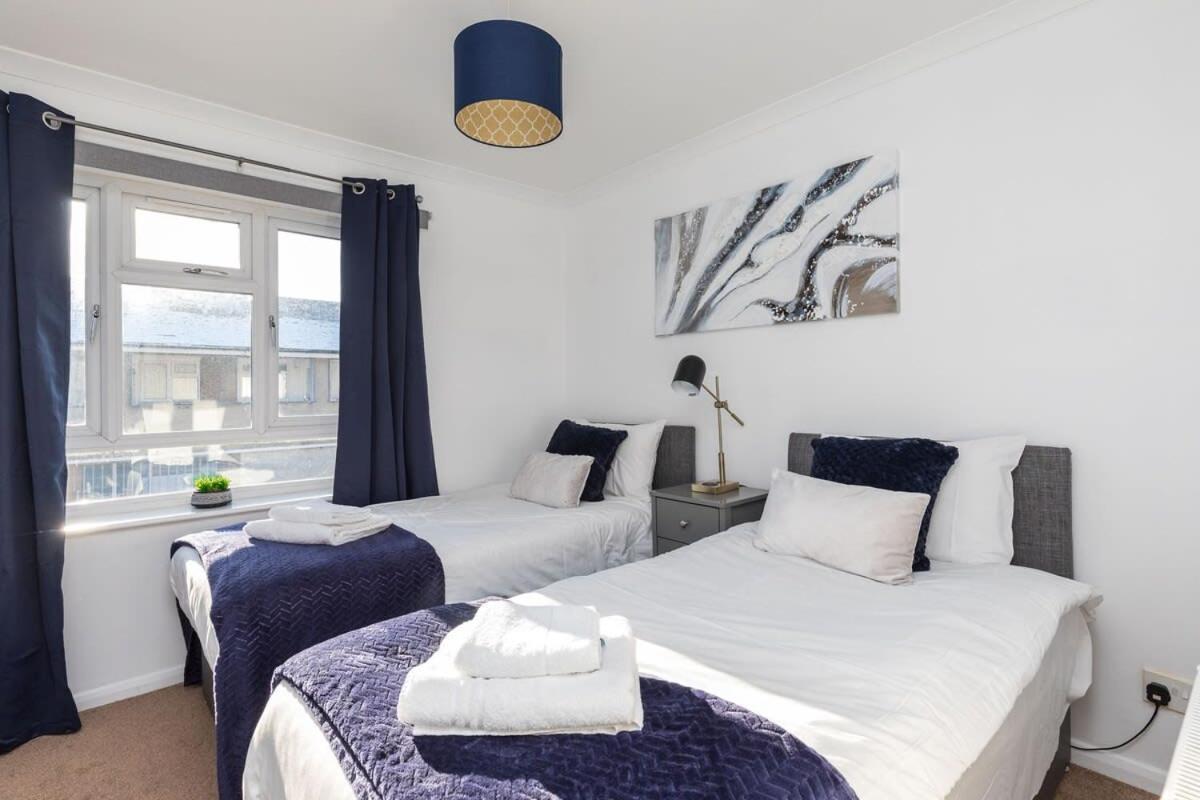 Vila 19A The Broadwalk - Cozy 1Br In The Heart Of Crawley Near Gatwick Airport Great For Contractors And Flight Crew Students Exteriér fotografie